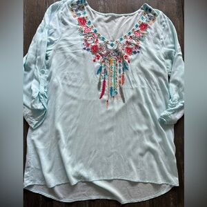 JOHNNY WAS FEATHERS AND FLOWERS EMBROIDERED TOP. SZ M